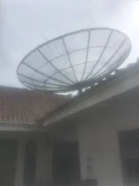 Antena Parabola Saja,24 Feet,Tidak ada Routernya.