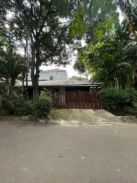 Dijual rumah tua hitung tanah Komplek Kejaksaan agung pasar minggu
