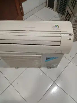 Di jual ac 3/4pk Daikin