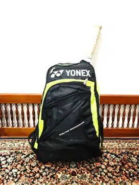 Tas raket tenis yonex