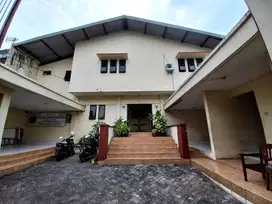 Kantor 2 Lt Jalur Utama Arjosari Dkt Terminal & Kantor
