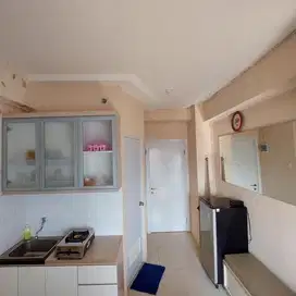 Unit apartment green pramuka studio furnish dijual murah
