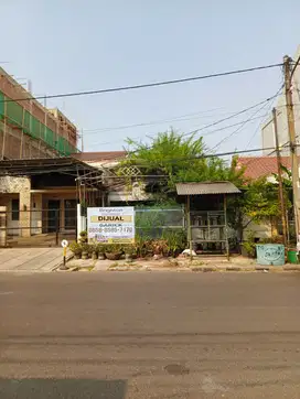 Rumah Tua Hitung Tanah Di Taman Surya Jakarta Barat