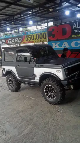 Suzuki Jimny 1982 Bensin