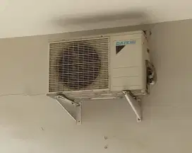 Jual AC Daikin 1 PK karena mau pindah kantor