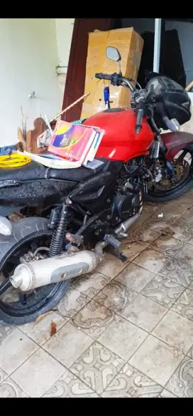 Jual motor India fultsar surat surat hanya bpkb.