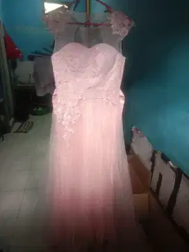 Jual gaun pengantin atau gaun pesta