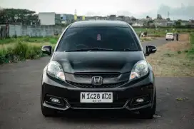 Mobil Keluarga Hemat Perawatan Irit Brnsin