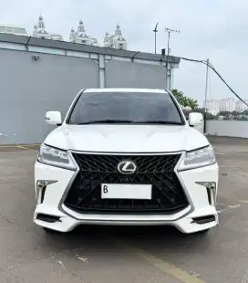 Lexus LX570 Tahun 2015