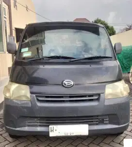 Pickup Grand Max warna hitam