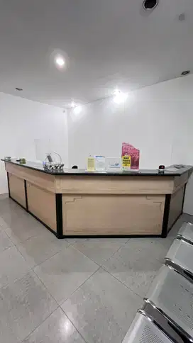 DIJUAL SEGERA MEJA FRONT OFFICE