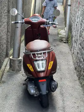 Vespa primavera 50 th Universary
