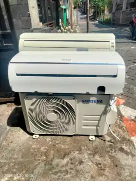 Jual 2 unit AC 1/2 pk
