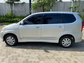 Toyota Avanza 2010 Bensin