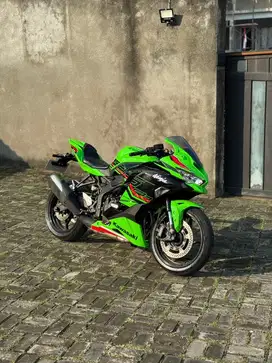 KAWASAKI NINJA ZX25RR ABS QS 2023 LIKE NEW!! BANYAK BONUS
