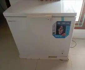 Freezer Polytron 200 Liter Normal