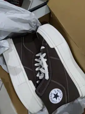 Sepatu converse chuck taylor