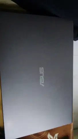 Laptop Asus amd Ryzen 3