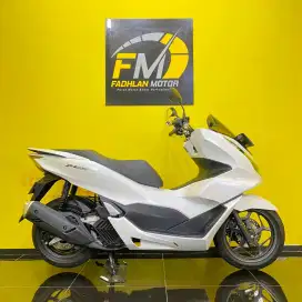 Honda PCX 160 2023 kilometer rendah pajak on plat Depok