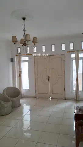 Rumah 2 Lantai Strategis Bebas Banjir Di Condet Kramat Jati S8146