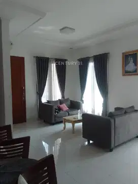 Rumah Bagus 2 Lt Di Residence Dalam Townhouse Pondok Bambu S8150