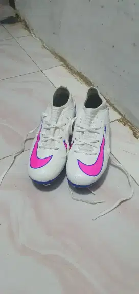 Sepatu bola atau minisoccer ukuran 39