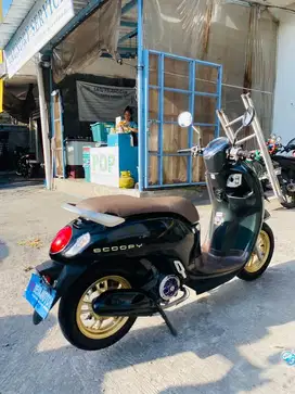 Scoopy hitam dp 500 deva motor