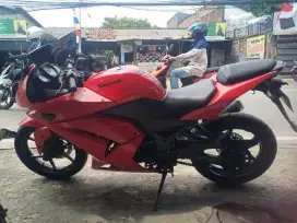 Di jual kawasaki ninja 250 tahun 2012 tangsel