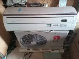 Dijual AC 2 pk merk LG inverter baru