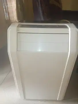 Dijual AC Portable 1 pk merk Midea