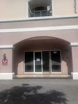 Ruko 3lt siap pakai di bawah apartemen Gading Mediterania - Kelapa Gdg