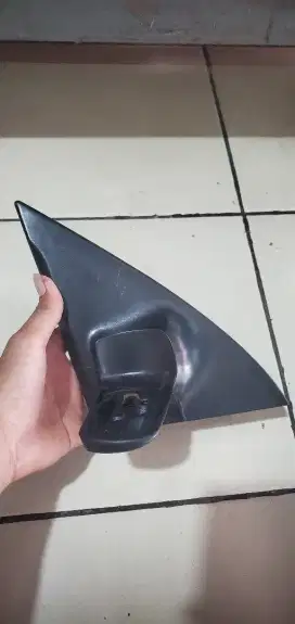Kedudukan spion avanza