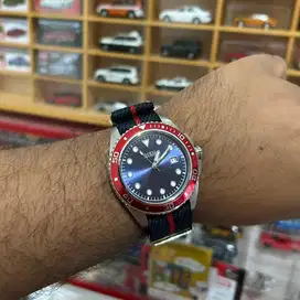 Jam Guess Biru Size 42mm Nato Strap