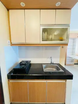 dijual butuh type 2br full furnish belum pernah dihuni masi fresh