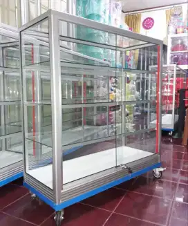 Etalase Pakai Roda & Kunci 1Mx1M Serbaguna