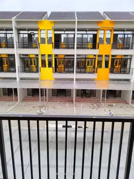 Rukan Soho Gading Sedayu 3 Lantai Baru di Cakung Barat Jakarta Timur