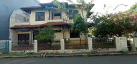 Rumah Hoek 2 Lantai, SHM di Griya Inti Sentosa Sunter Jakarta Utara
