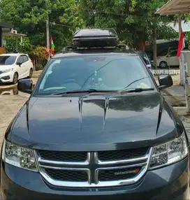 Dodge Journey Low KM pemakaian pribadi 7 Seater tahun 2012 Akhir