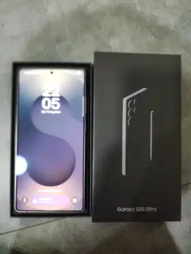 SAMSUNG GALAXY S25 ULTRA Titanium Black 12/256GB (SEIN)