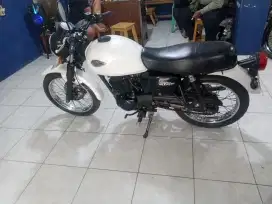 Kawasaki W175 d,arifin mtor