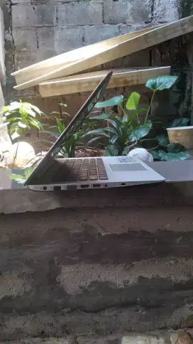 Laptop murah normal