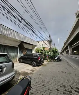 Sewa Rumah 330m² Pinggir Jalan Utama Cilincing, Cocok Usaha & Komersil