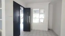 Di jual rumah siap huni di perumahan legenda wisata cibubur