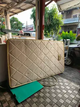 springbed msh bagus per dan tdk robek