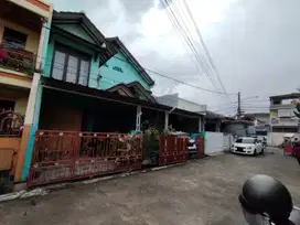 Rumah Mewah One Gate System di Permata Kopo