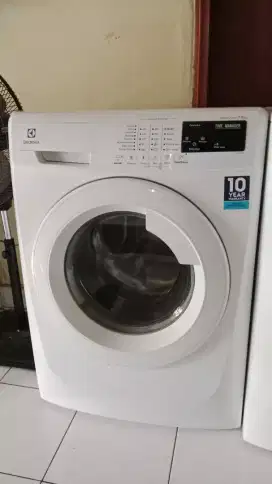 Silahkan yang minat mesin cuci Electrolux nya kapasitas 7,5kg