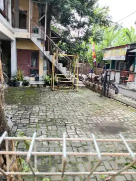 Rumah kontrakan kost murah strategis