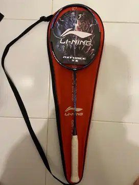 Jual raket yonex arc saber 11 pro dan lining ax force 90
