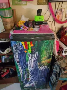 Dijual Kulkas Aqua.