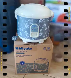 magic com miyako 1,8L